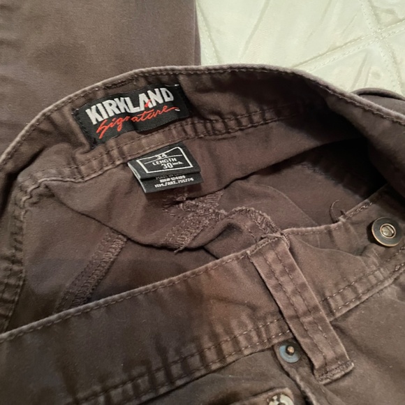 Kirkland Brown Jeans 34x30 - Picture 2 of 2